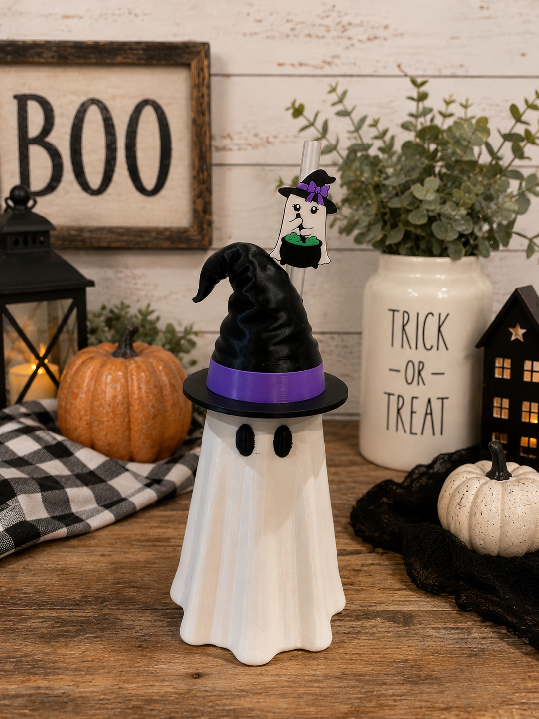 Haunted Hattie Can Holder